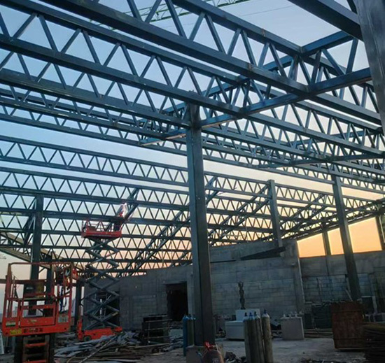 Applications of Steel Space Truss Structures
