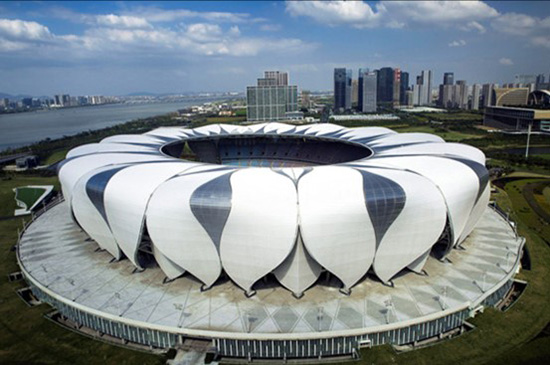 space truss structure in sports stadium construction