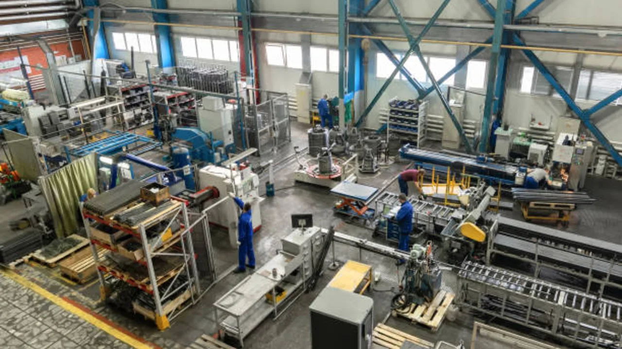 diseño de fábrica de acero para múltiples turnos