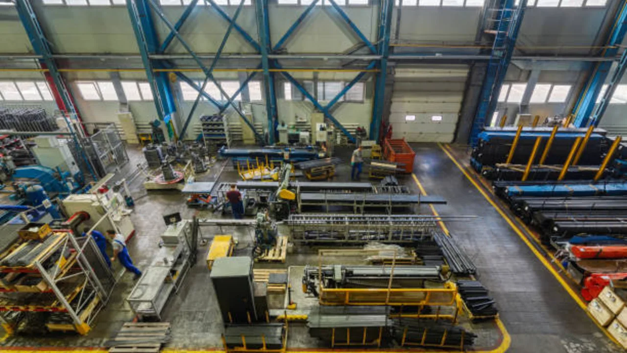 diseño de fábrica de acero para múltiples turnos