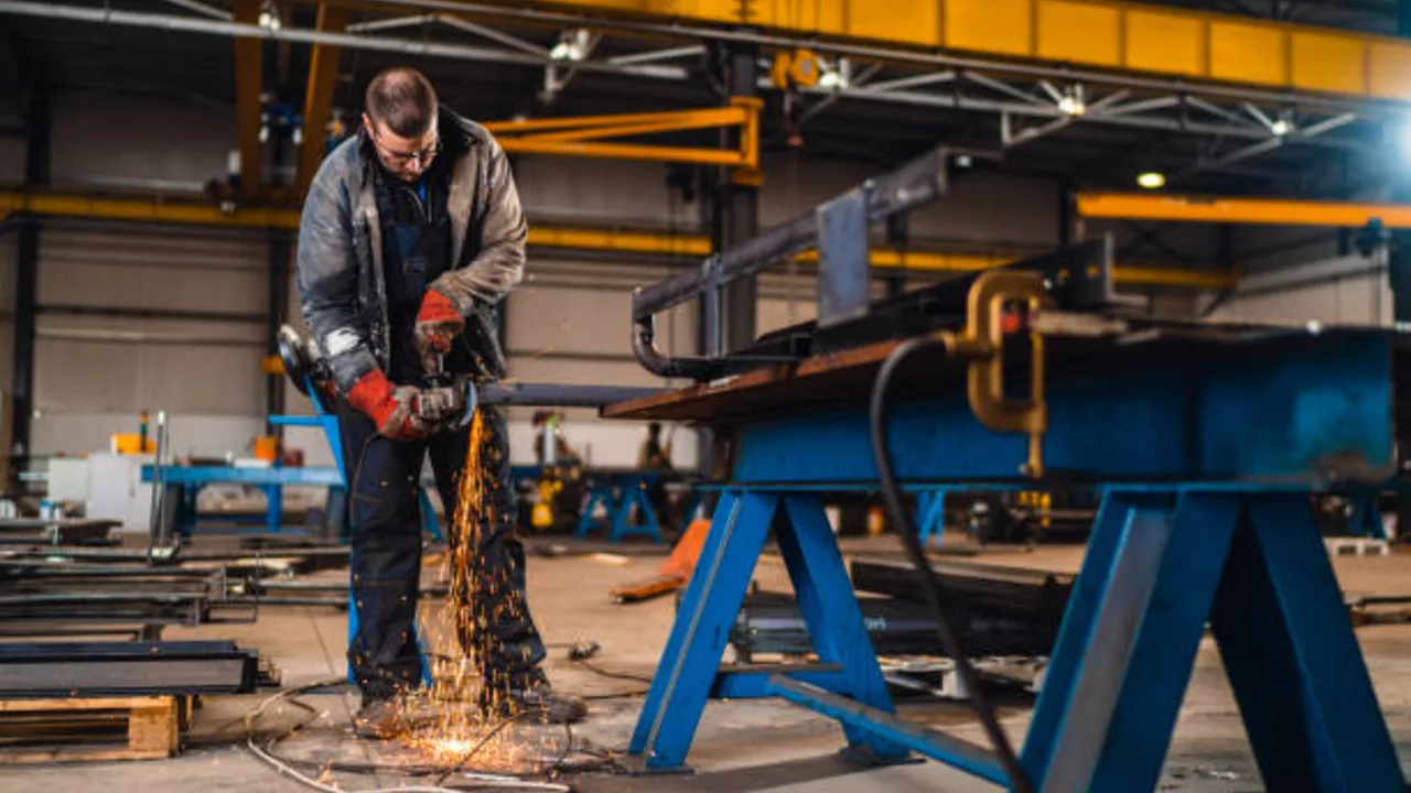 طلبات تصنيع الفولاذ العاجلة