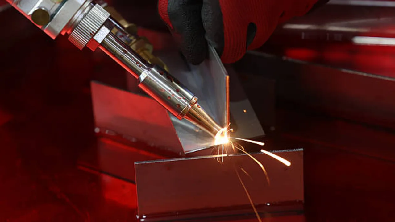 steel welding distortion control