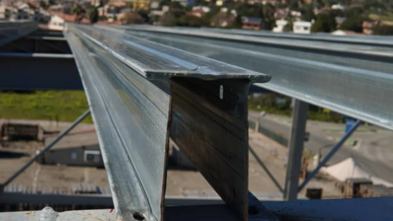 C and Z Purlins for Steel Buildings