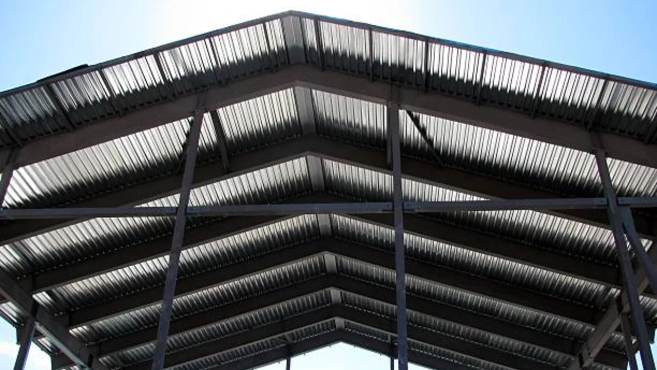 steel roof structure design